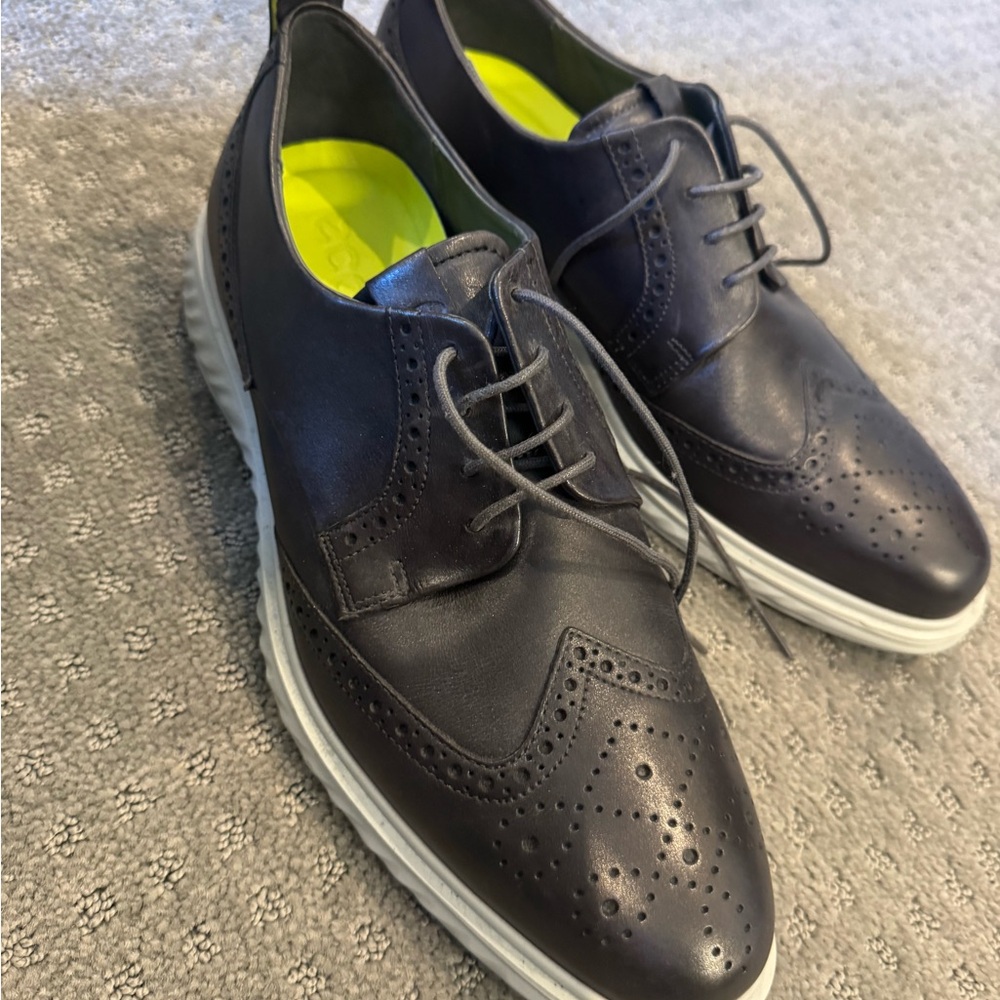 Ecco Dark Gray Leather Oxfords size 11